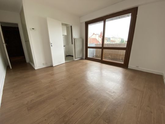 Location Appartement 1 pièce 24m² SURESNES 92150 - Photo 1