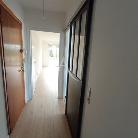 Location Appartement 1 pièce 37m² - Photo 4