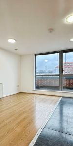 2 bedroom property to rent - Photo 3