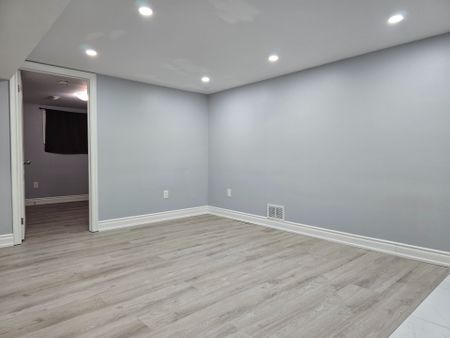 For Lease - 366 East 23rd Street Unit# Lower, Hamilton, Ontario - Photo 3