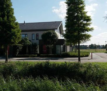 Maison familiale d'angle Vivaldistraat, Oud-Beijerland - À louer - Foto 2