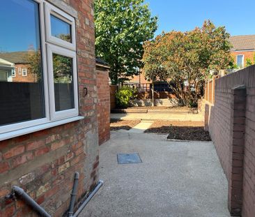 1 bedroom flat to rent - Photo 6
