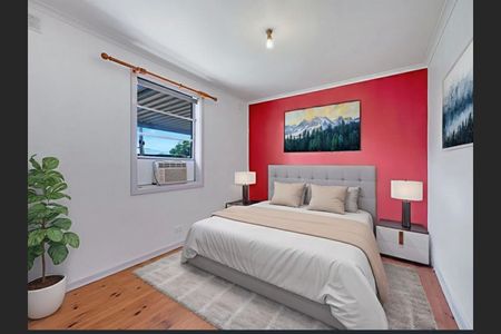 Comfortable Living with Room to Move - Photo 3