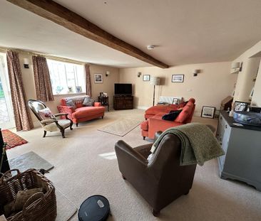 3 bedroom semi-detached house to rent - Photo 3