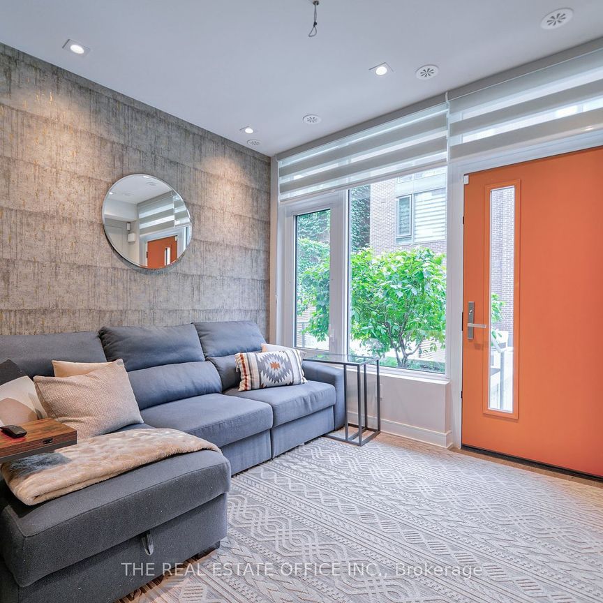 For Lease - 33 Dundonald Street Unit# TH 2, Toronto, Ontario - Photo 1