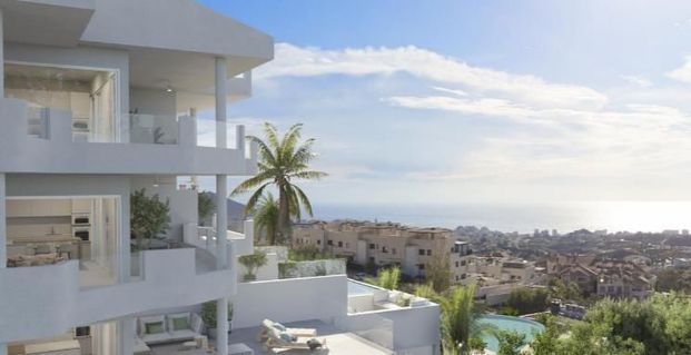 Apartamento de alquiler en Urbanizacion Torregolf, 25, Zona Centro Comercial Torrequebrada - Photo 1