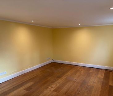 1 bedroom barn conversion to rent - Photo 2