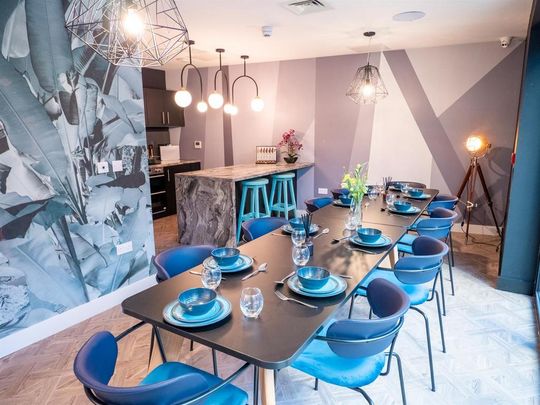 Studio to rent - Photo 1