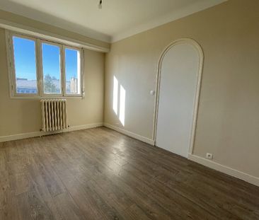 Location Appartement 4 pièces 89m² - Photo 2