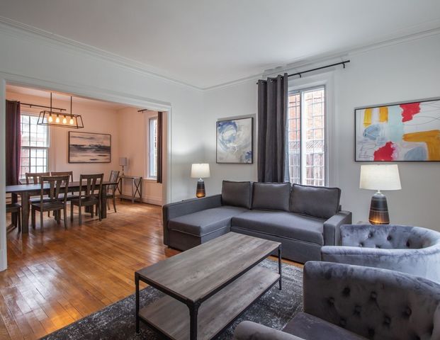 À louer / Maison à étages - Photo 1