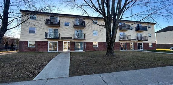 4 1/2 à louer à Joliette - Photo 2