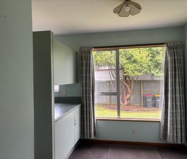 Spacious, Two-Bedroom Unit in Prime Location on a beautiful section - Photo 4