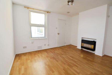 2 bedroom semi-detached house to rent - Photo 2