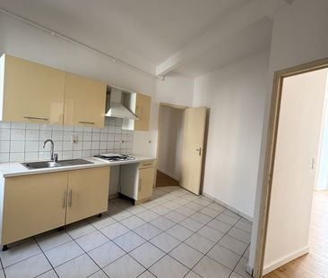 Location Appartement 3 pièces 85m² RODEZ 12000 - Photo 2