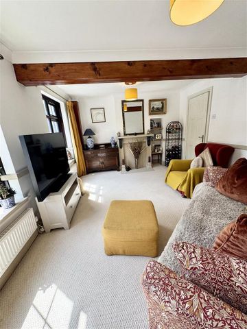 3 bedroom terraced house to rent - Photo 2