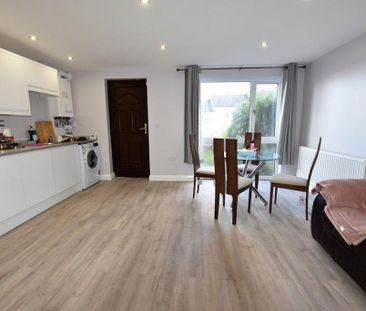 3 bedroom house to rent - Photo 2