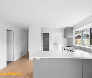 Spacious Family Home! - Photo 6