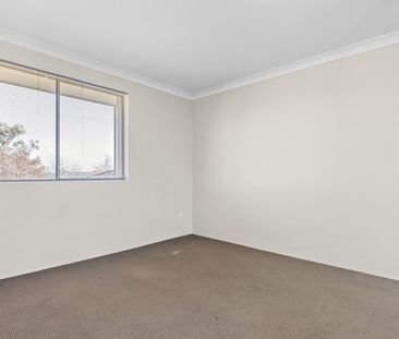 Spacious 2 Bedroom Unit - Photo 5
