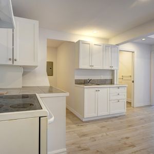 3 1/2 Rénové St-Eustache - Libre - Photo 2