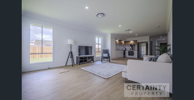 Fully Furnished Co-living Property - Suitable for NDIS - Photo 1