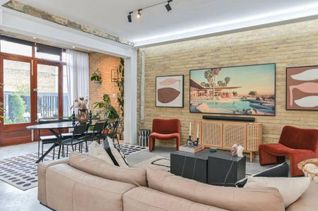 3 bedroom flat to rent - Photo 5