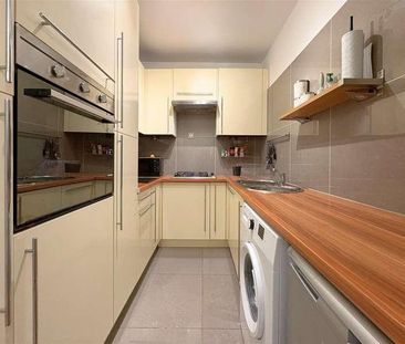 Sandrock Hall, Hastings, TN34 - Photo 4