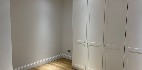 2 Bed Flat, St. Johns Road, SE20 - Photo 2