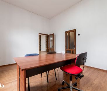 Spatiu 2 camere - 105 mp utili - COMISION 0% - Fotografie 3