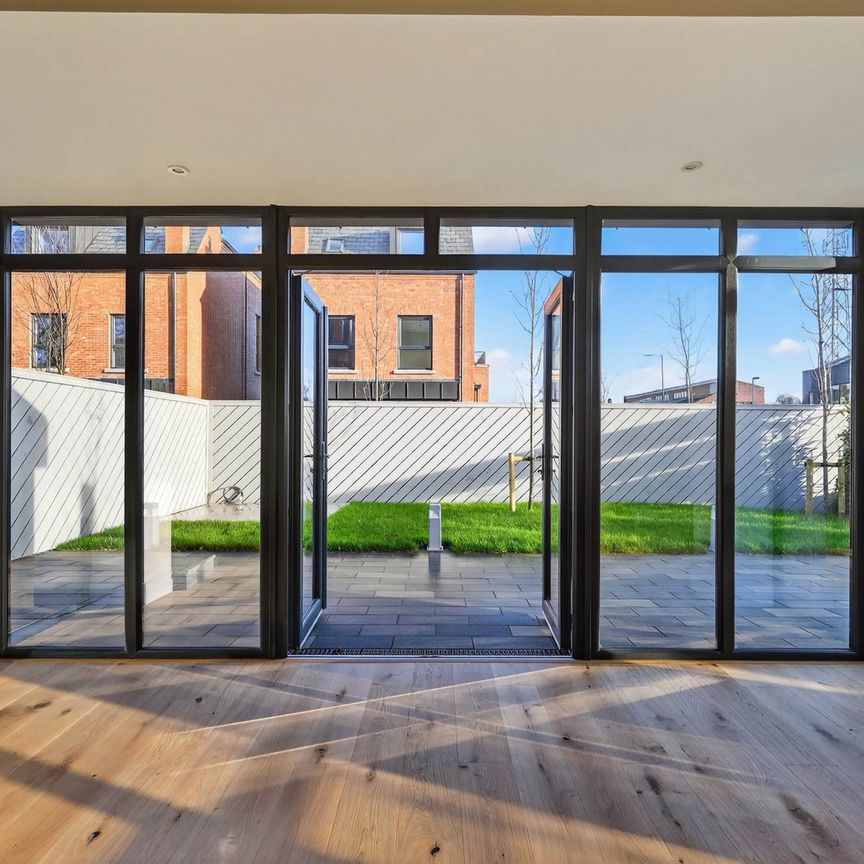 2 Ormiston Park, Belfast, BT4 3JT - Photo 1