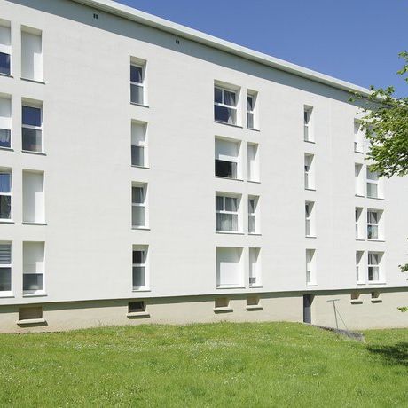 Appartement composé de 3 chambres fermées, situé dans le centre de Fumay - Photo 1