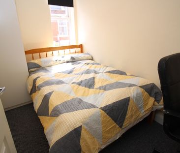 10 Linton Street - Photo 3