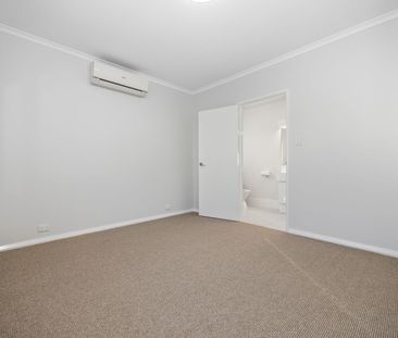 Spacious Renovated Home with Pool in Sought-After Peppermint Grove - Photo 1