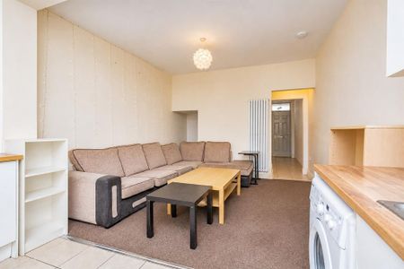 7 bedroom end of terrace house to rent - Photo 2