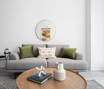 1000 Rue de Port Royal E. - Photo 1