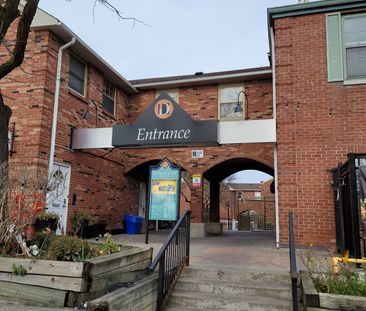 For Lease - 2 Orchard Heights Boulevard Unit# 206, Aurora, Ontario - Photo 1