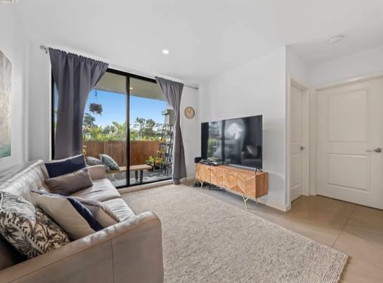 Lifestyle living in the perfect location. - Photo 1