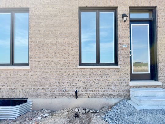 For Lease - 1457 Savoline Boulevard, Milton, Ontario - Photo 1