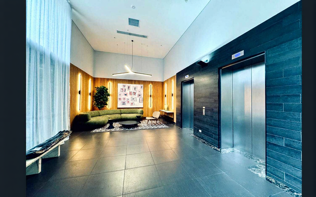 Coming Soon - Contemporary One Bedroom Apartment with Study Nook + Storage Cage - Offered Unfurnished - Photo 1