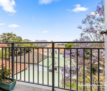 Convenient & Modern Two-Bedroom Apartment in Prime Location - Photo 5