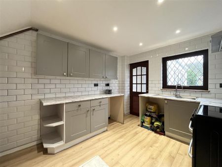 2 bedroom terraced house to rent - Photo 3