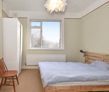 1 bedroom property to rent - Photo 3