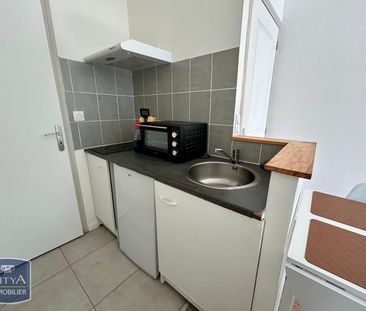 Location Appartement 1 pièce 13m² CHOLET 49300 - Photo 4
