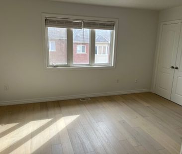 For Lease - 42 Southeast Pass, Whitchurch-Stouffville, Ontario - Photo 5