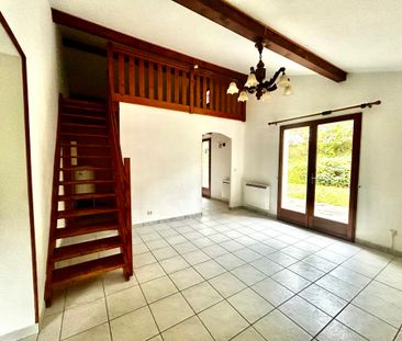 Location Appartement 4 pièces 63m² ST JEOIRE PRIEURE 73190 - Photo 1