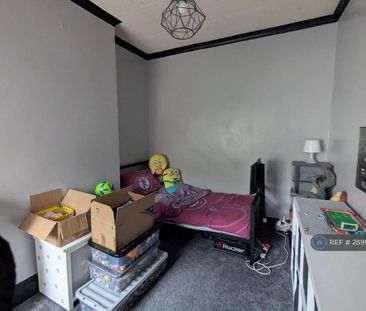 3 bedroom terraced house to rent - Photo 6