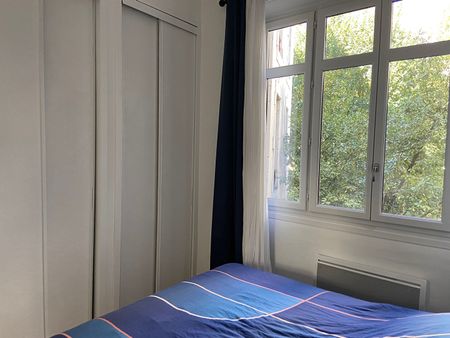 Location Appartement 4 pièces 128m² - Photo 3