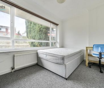 6 bedroom detached house to rent - Photo 3