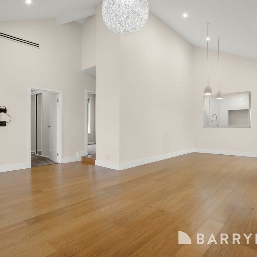 Modern Sophisticated Spaces with Style & Charm - Photo 1