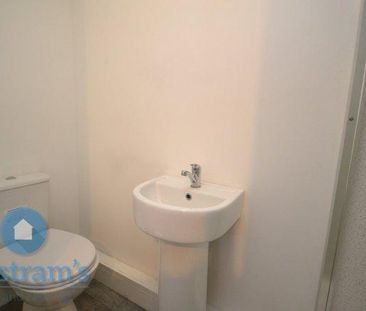 1 bedroom in a house share to rent - Photo 6