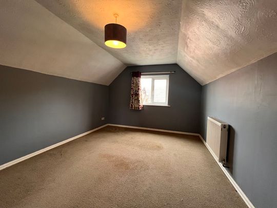 The Ridings, Bicton Heath, Shrewsbury, SY3 5ET - Photo 1